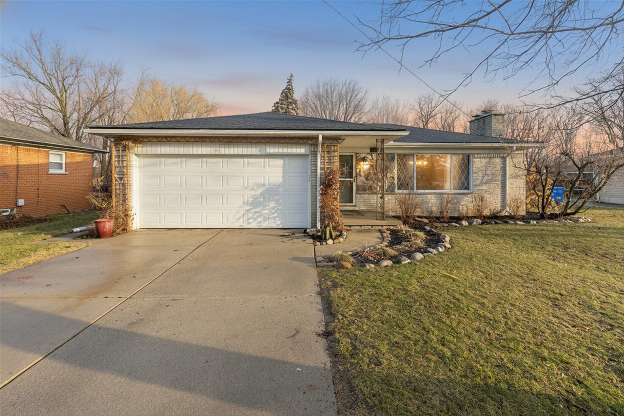 203 W 9th Street, Sycamore, OH, 44882