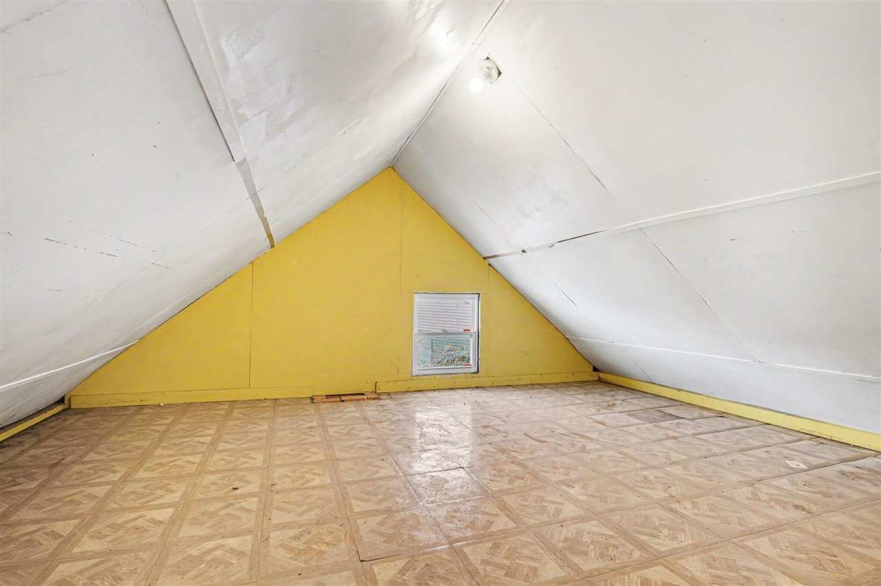 1607 E Michigan Avenue, Kalamazoo, MI, 49048