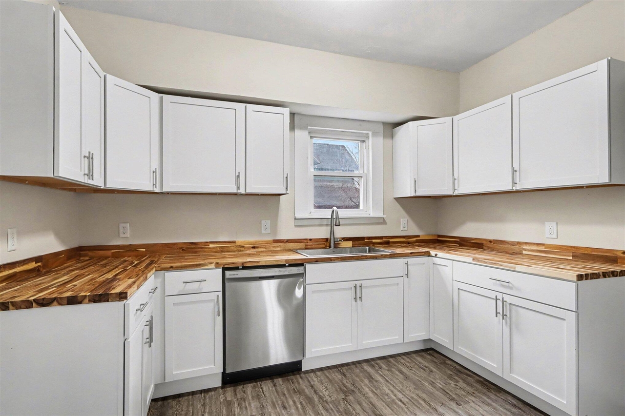 1607 E Michigan Avenue, Kalamazoo, MI, 49048