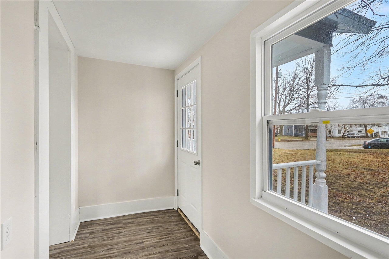 1607 E Michigan Avenue, Kalamazoo, MI, 49048