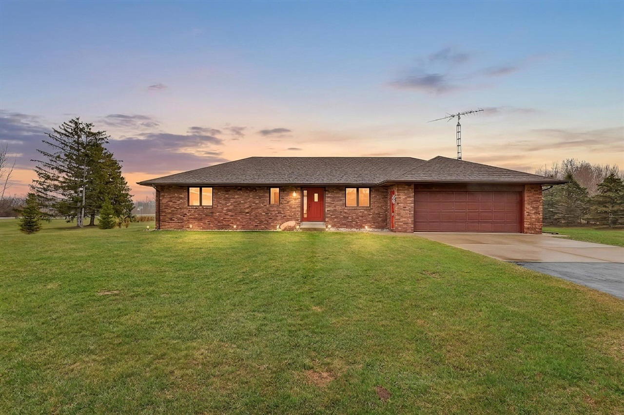 12294 N Sherman Lake Drive, Augusta, MI, 49012-9280