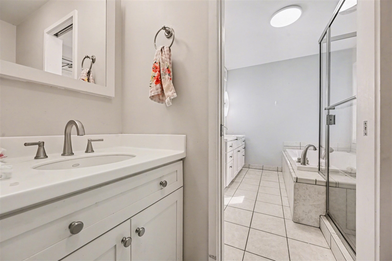 96 Windingwood Drive, Kalamazoo, MI, 49009-9143