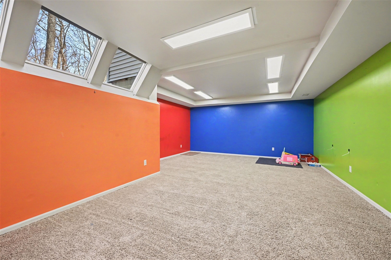 96 Windingwood Drive, Kalamazoo, MI, 49009-9143