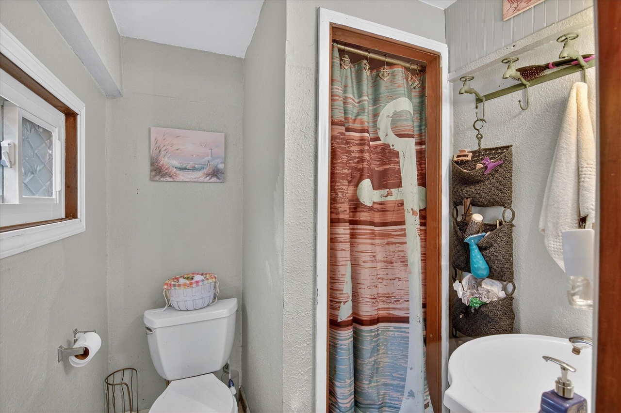 9621 Lakeview Drive, Jerome, MI, 49249-9441