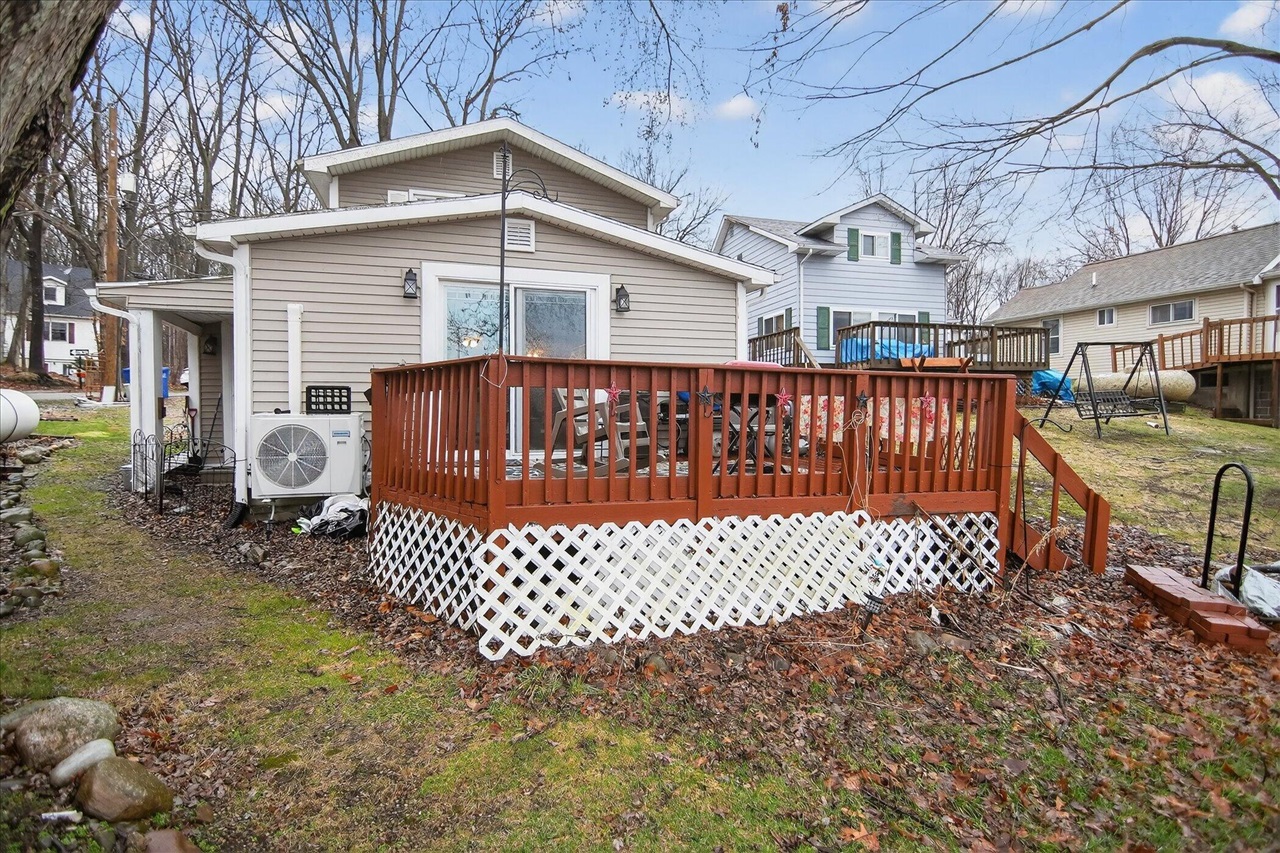 9621 Lakeview Drive, Jerome, MI, 49249-9441