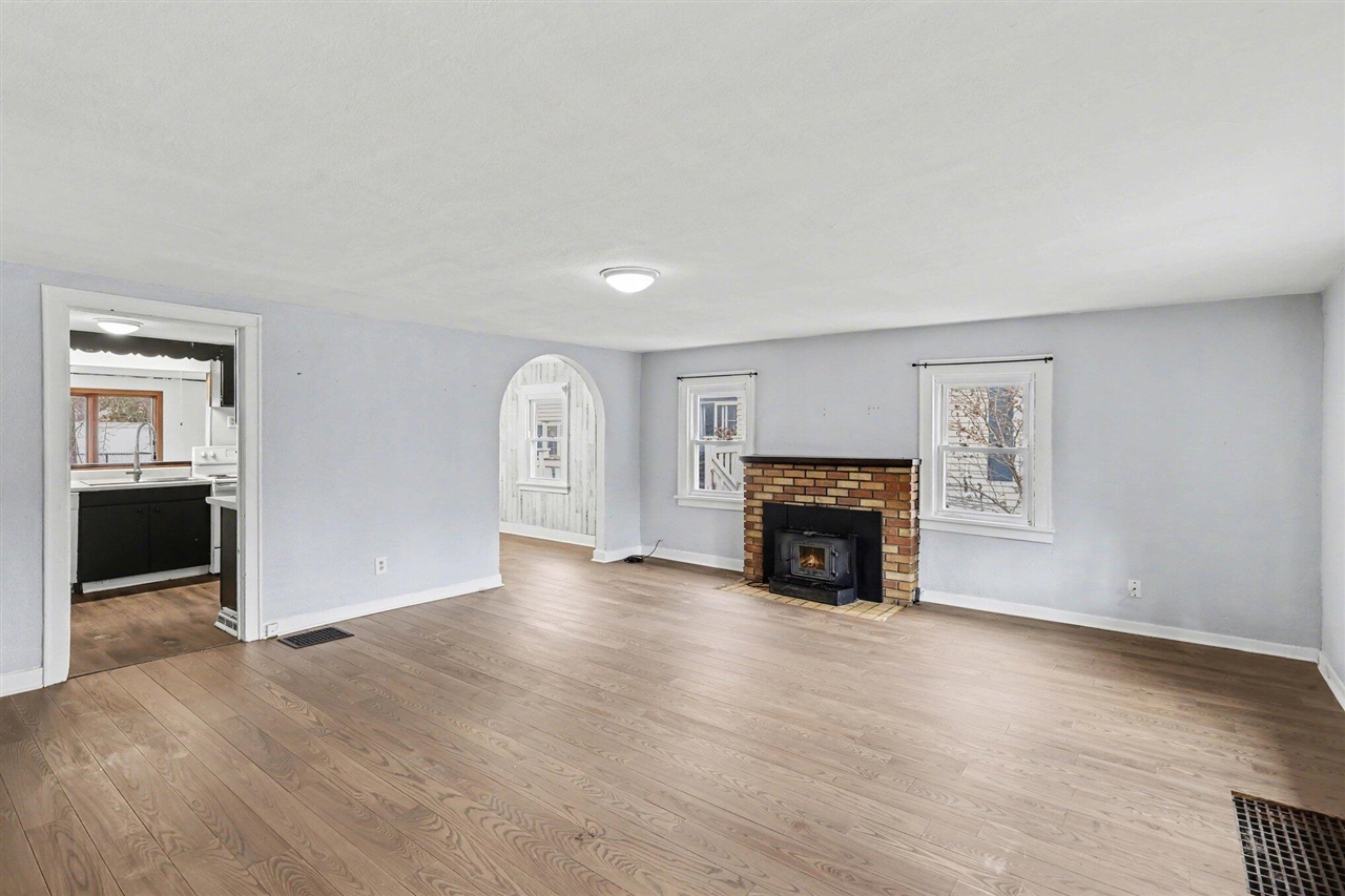 308 S Center Street, Stockbridge, MI, 49285-9111