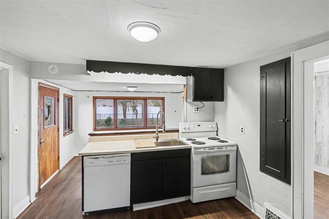 308 S Center Street, Stockbridge, MI, 49285-9111