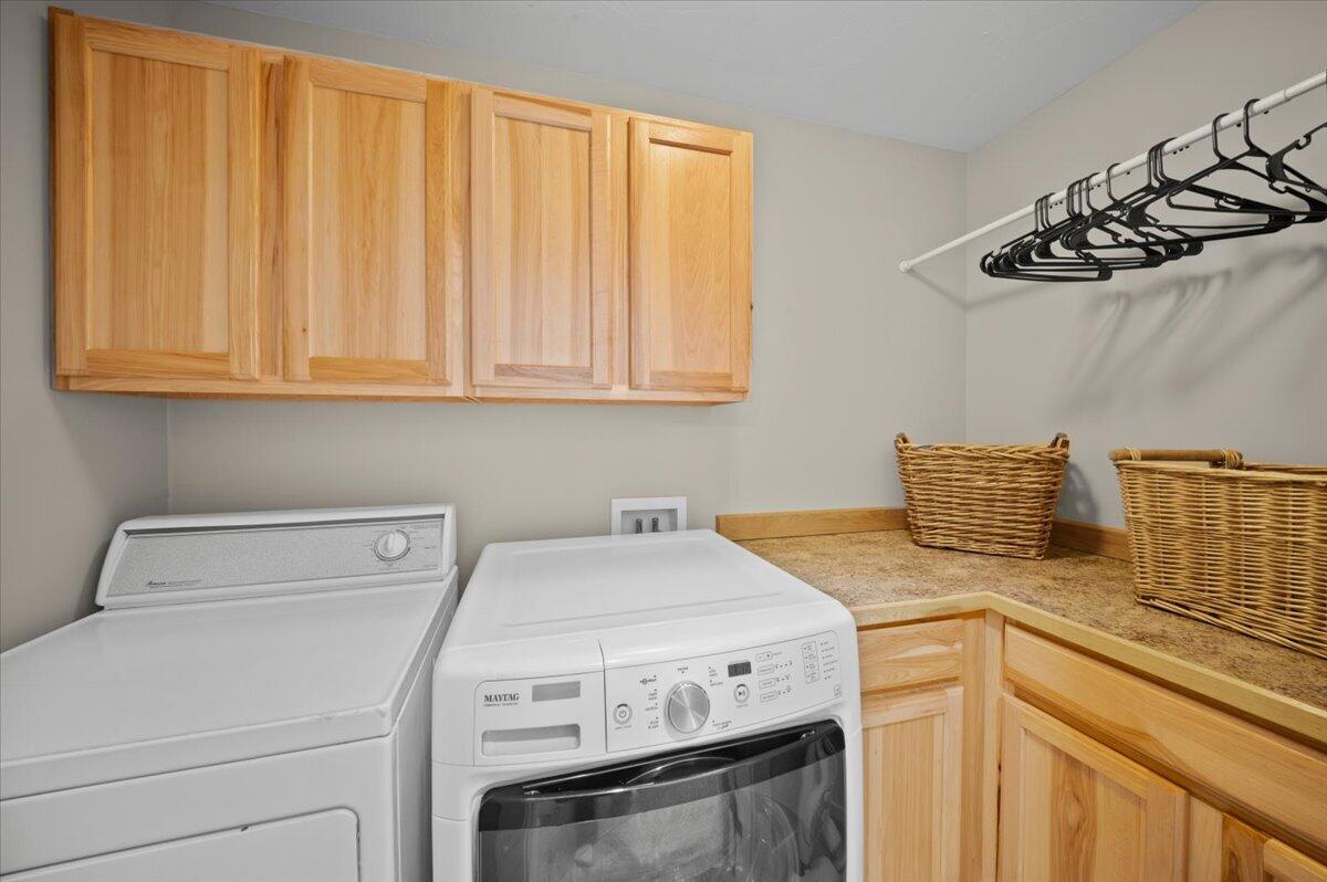 863 Cedar Woods Trail, Muskegon, MI, 49441-5984