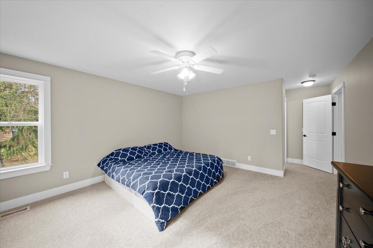 863 Cedar Woods Trail, Muskegon, MI, 49441-5984