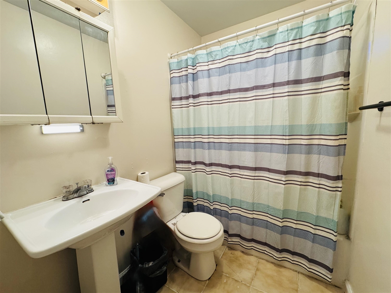 2420 Floral Drive, Niles, MI, 49120-4570