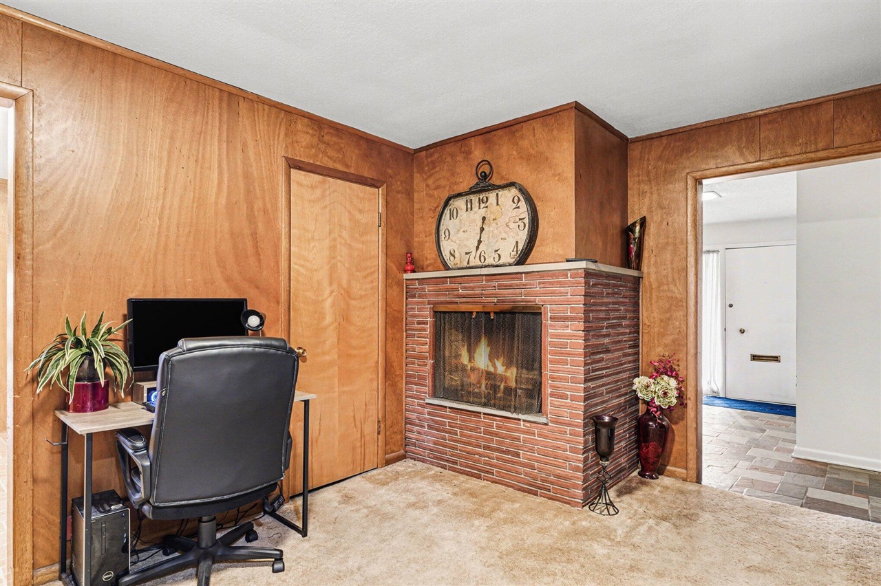 145 Pleasantview Drive, Battle Creek, MI, 49017-3327