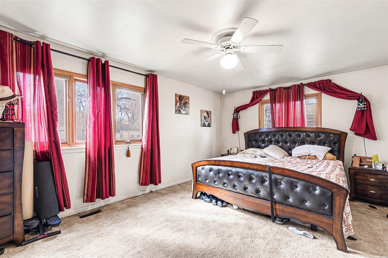 145 Pleasantview Drive, Battle Creek, MI, 49017-3327