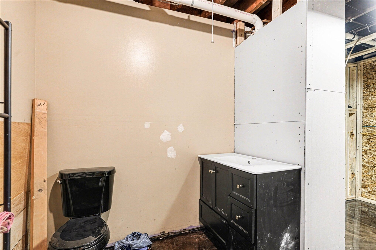 145 Pleasantview Drive, Battle Creek, MI, 49017-3327