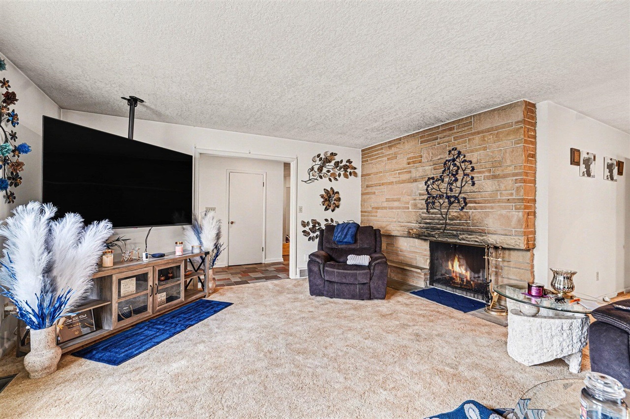 145 Pleasantview Drive, Battle Creek, MI, 49017-3327