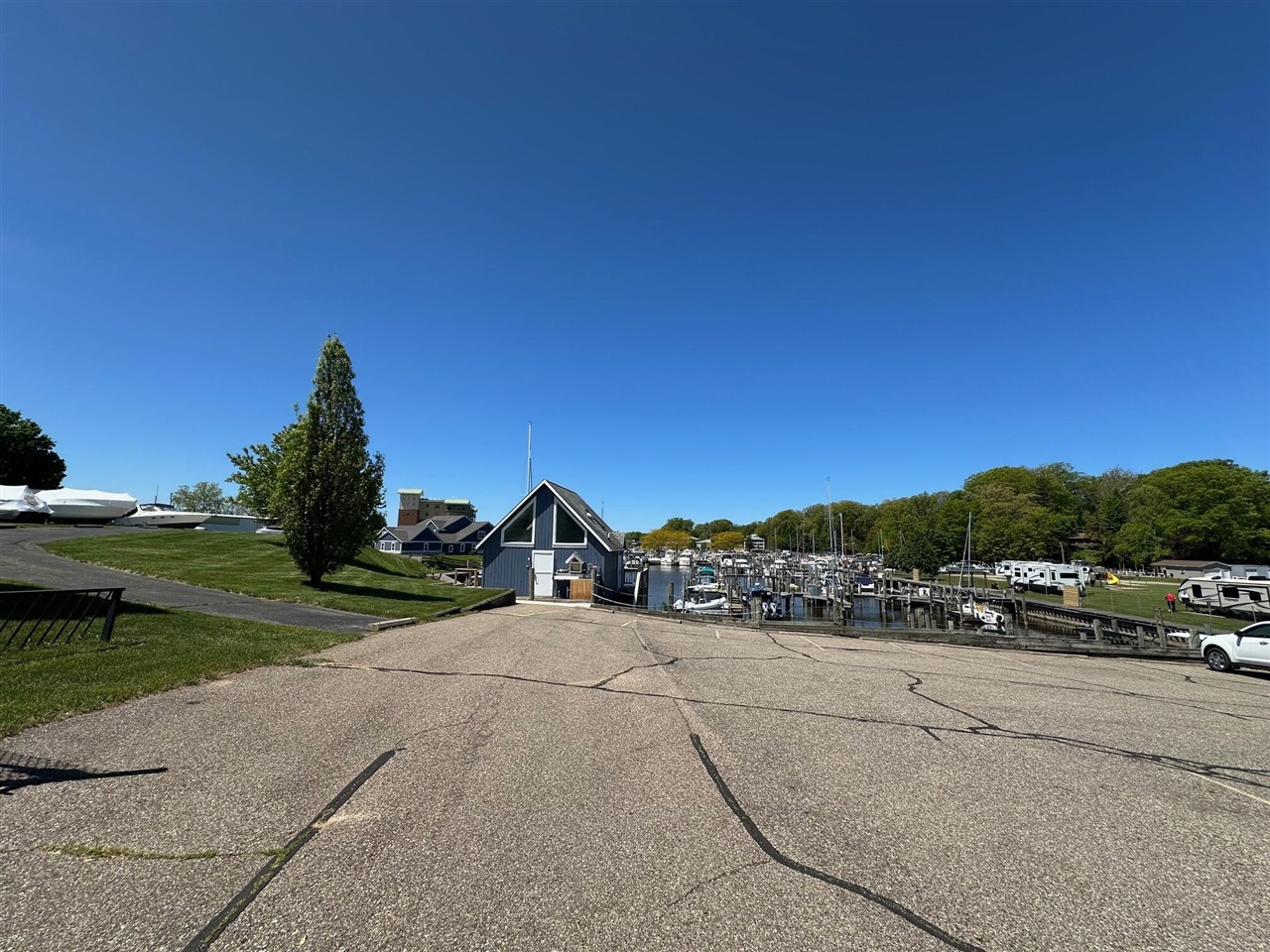 Homes for sale in South Haven, MI | 40 N Bailey Ave, South Haven, MI 49090 | MLS# 70518834