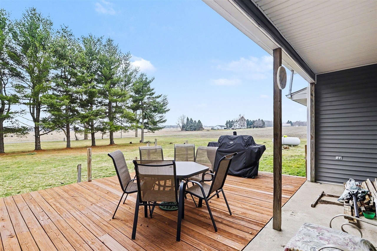 89836 23rd Street, Schoolcraft, MI, 49087-9602