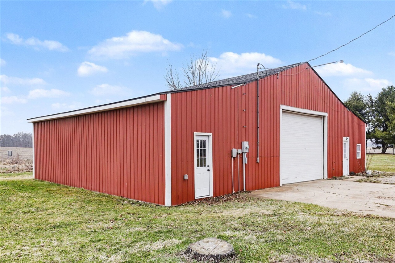 89836 23rd Street, Schoolcraft, MI, 49087-9602