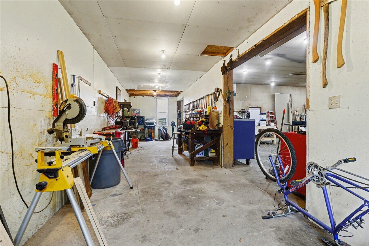 89836 23rd Street, Schoolcraft, MI, 49087-9602