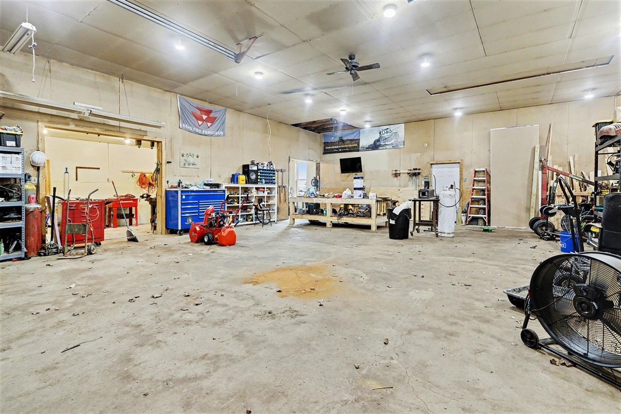 89836 23rd Street, Schoolcraft, MI, 49087-9602