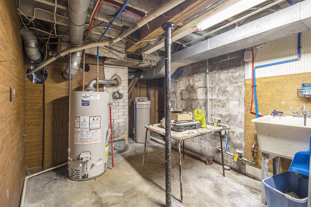 259 5th Avenue, Manistee, MI, 49660-1353