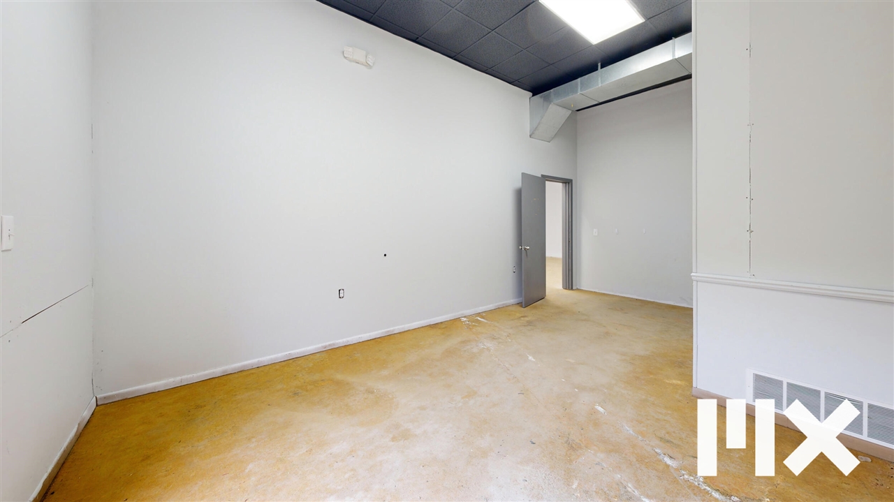 Road, Saginaw, MI, 48603-2454