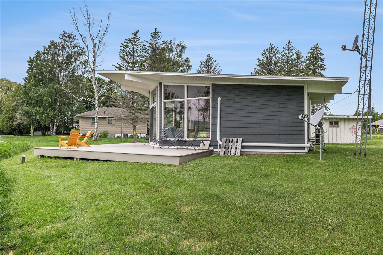 16864 Northwood Highway, Arcadia, MI, 49613-8705