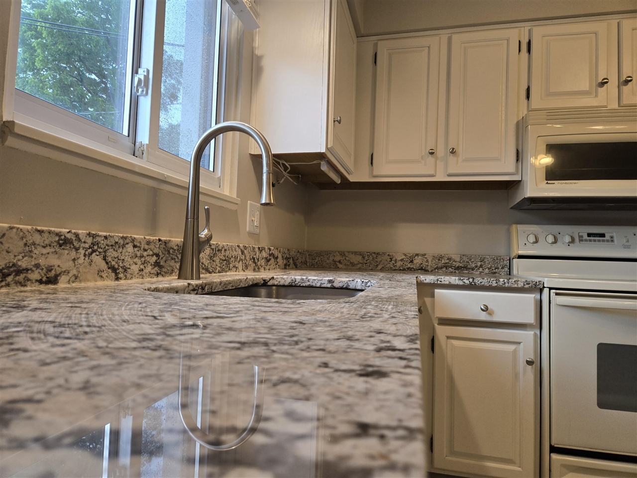 1512 Normandy Road UNIT&nbsp;105, Royal Oak, MI, 48073-2452