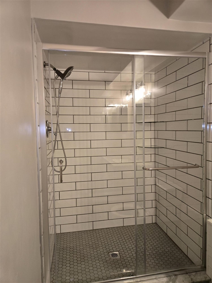 1512 Normandy Road UNIT&nbsp;105, Royal Oak, MI, 48073-2452