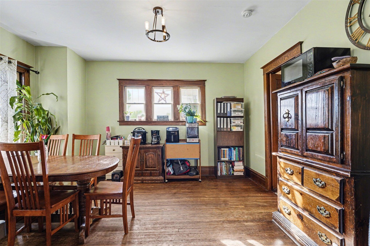 702 N Nottawa Street, Sturgis, MI, 49091