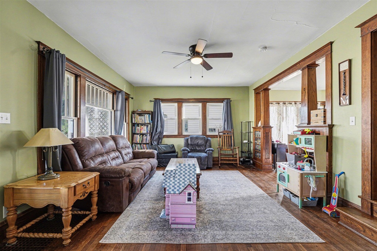 702 N Nottawa Street, Sturgis, MI, 49091