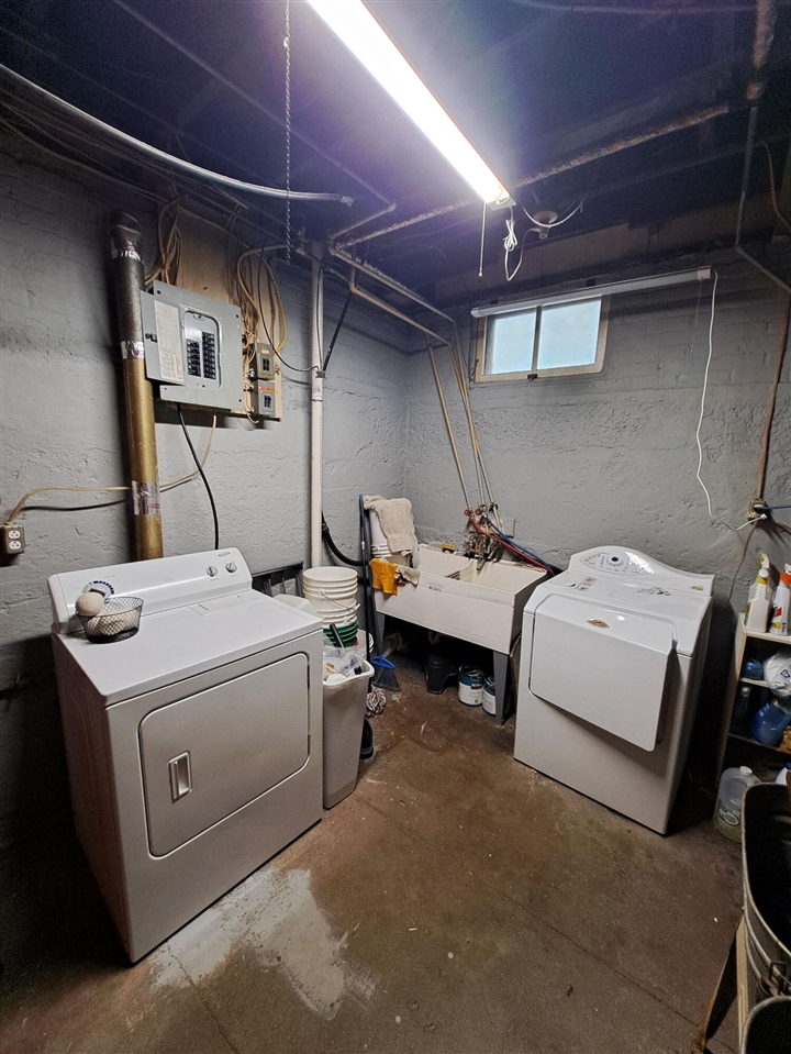 702 N Nottawa Street, Sturgis, MI, 49091