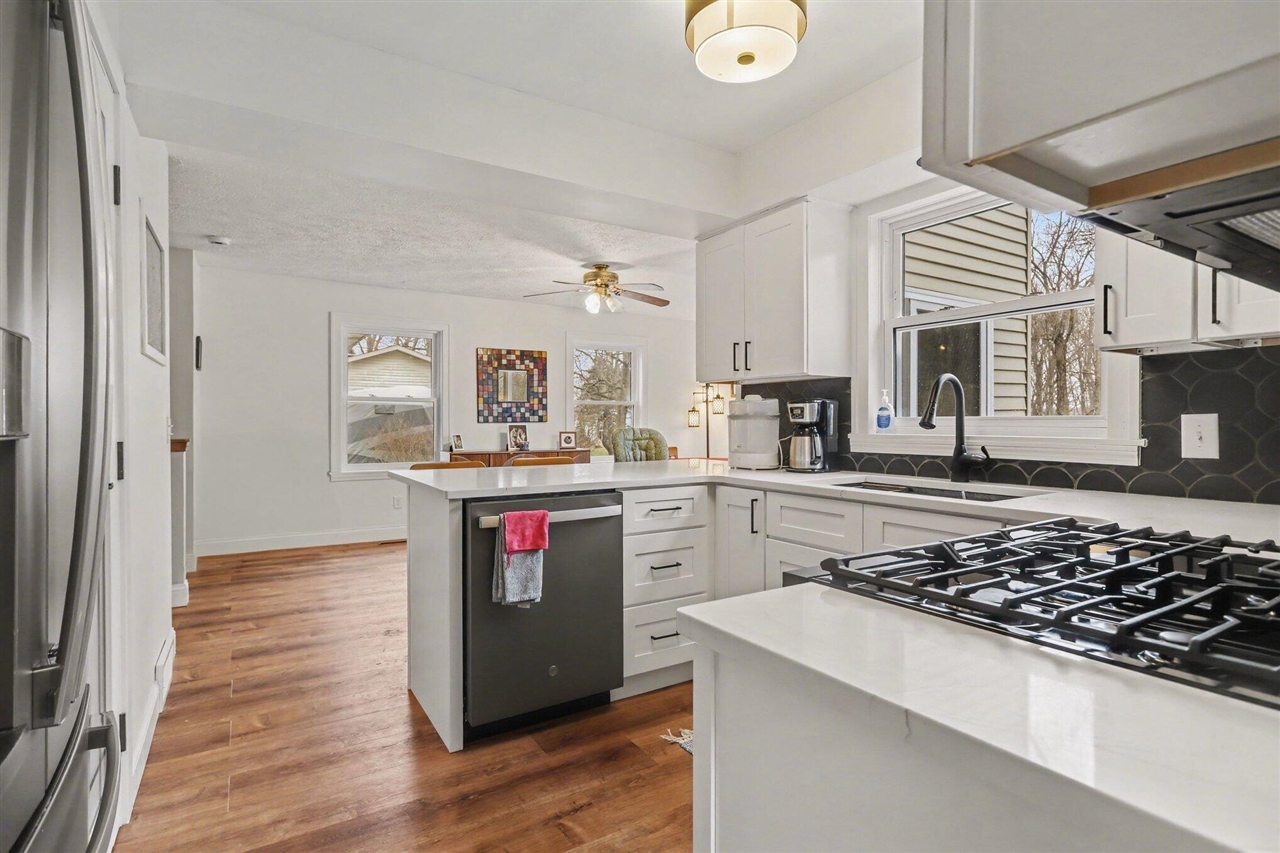 7657 Cottonwood, Richland, MI, 49083-9748