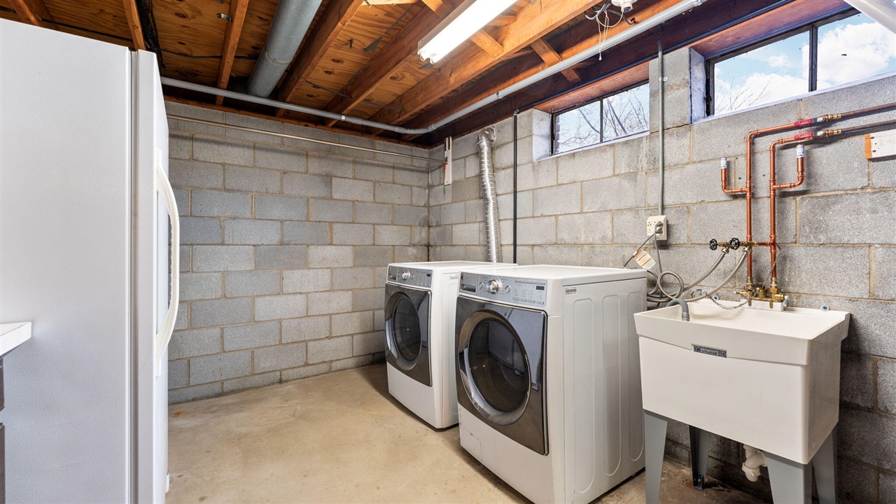 3540 Windemere Drive, Ann Arbor, MI, 48105-2842