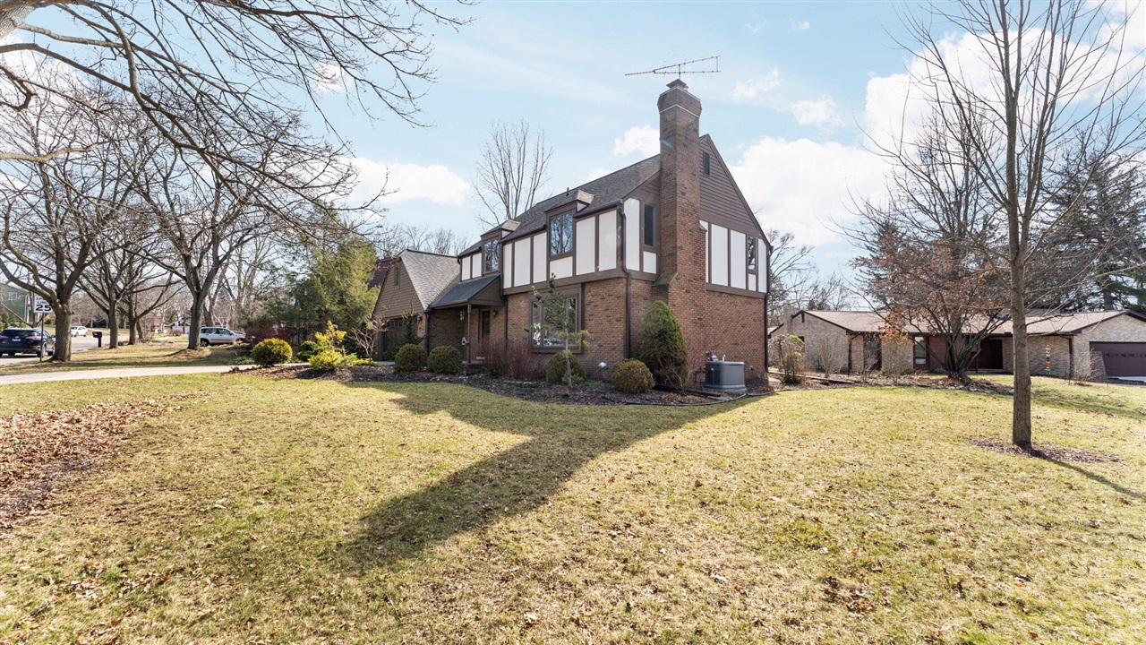 3540 Windemere Drive, Ann Arbor, MI, 48105-2842