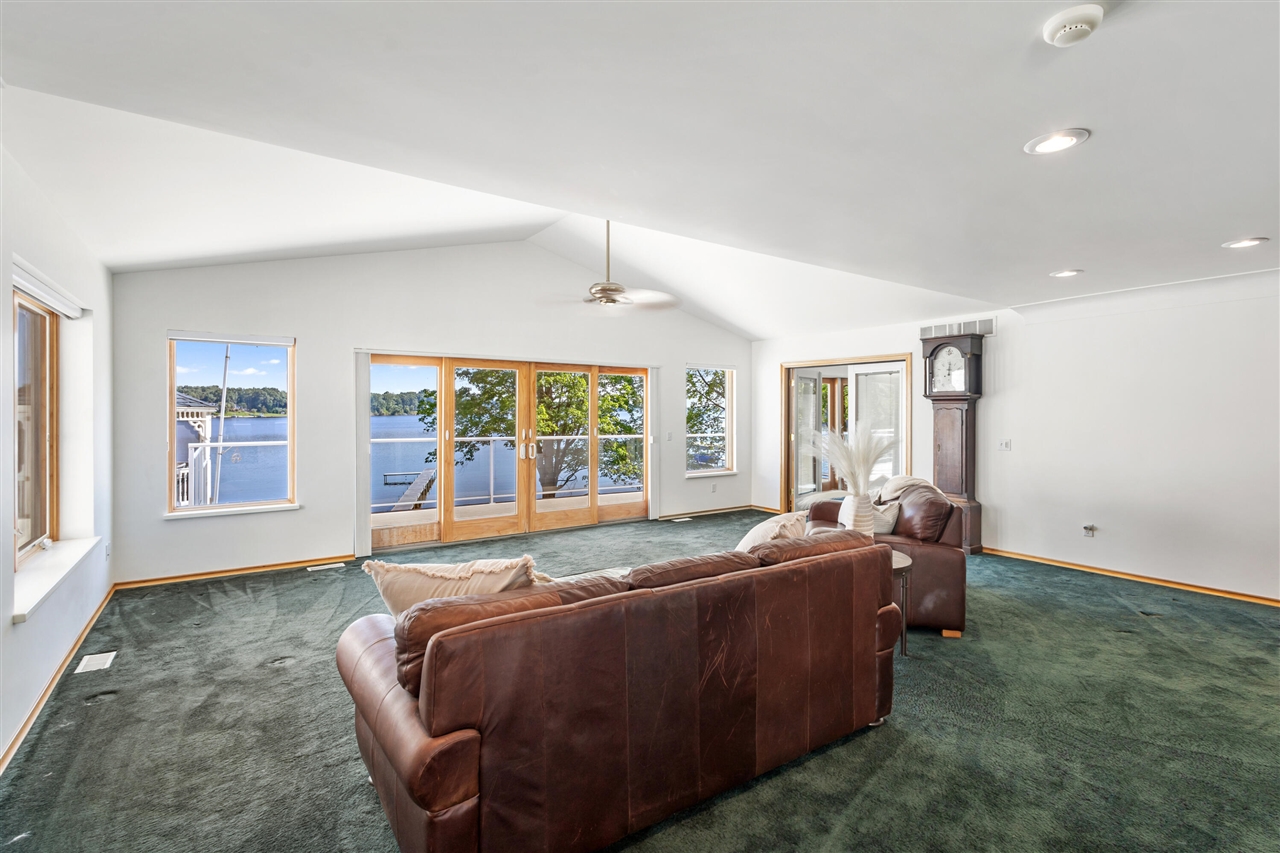15665 Portage Road photo 14