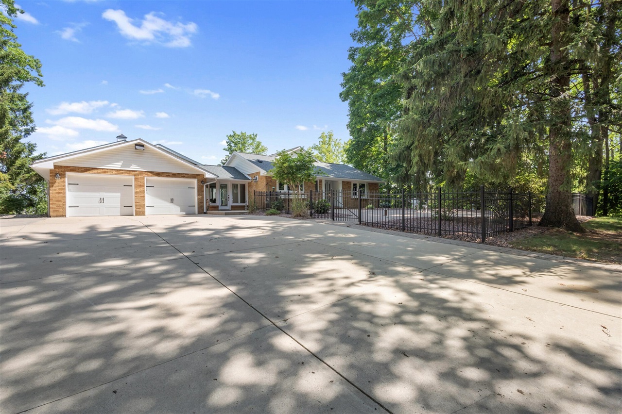 15665 Portage Road photo 19