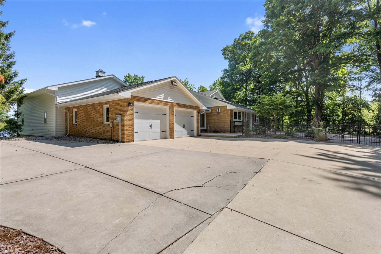 15665 Portage Road photo 20