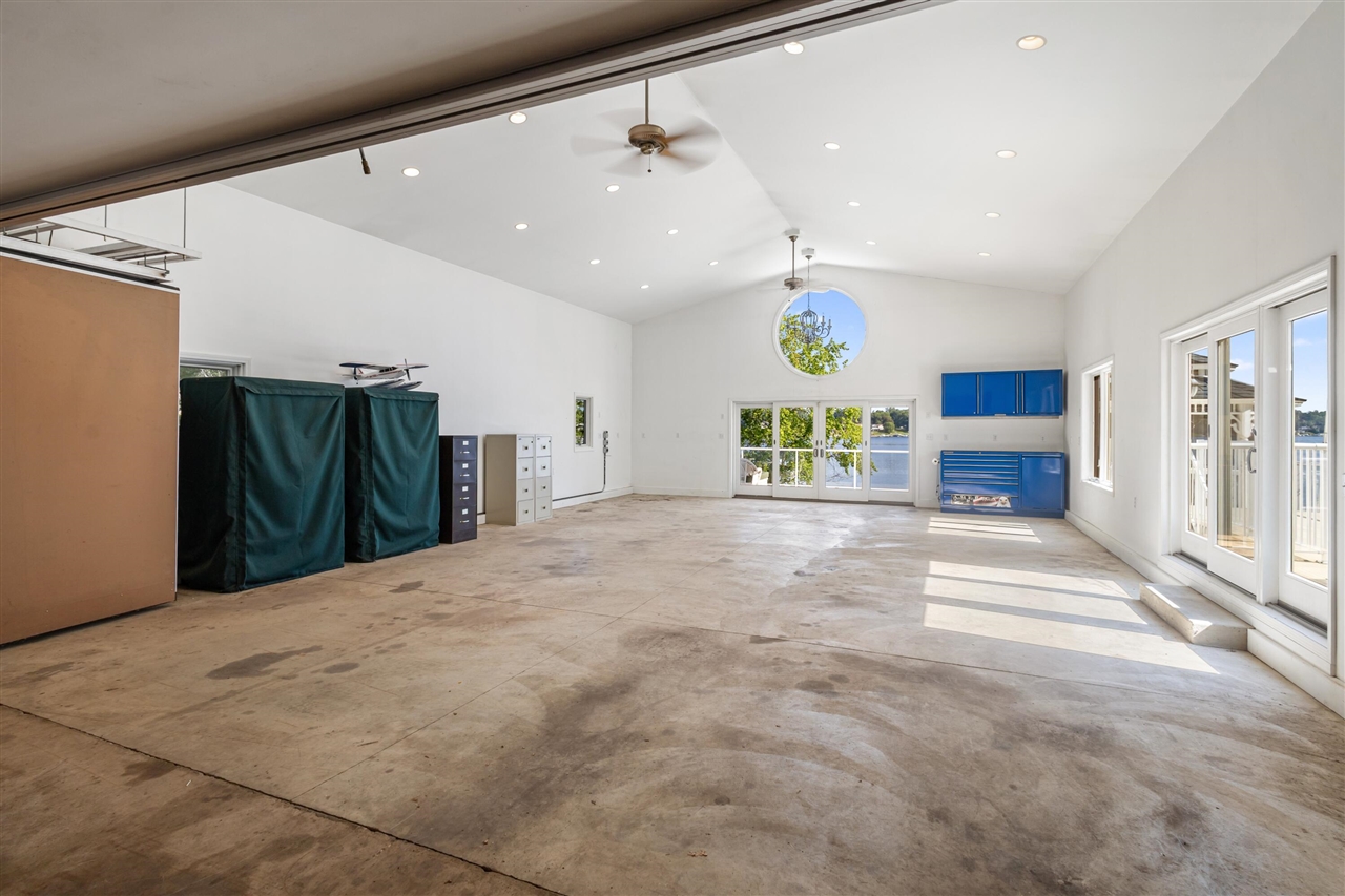 15665 Portage Road photo 22