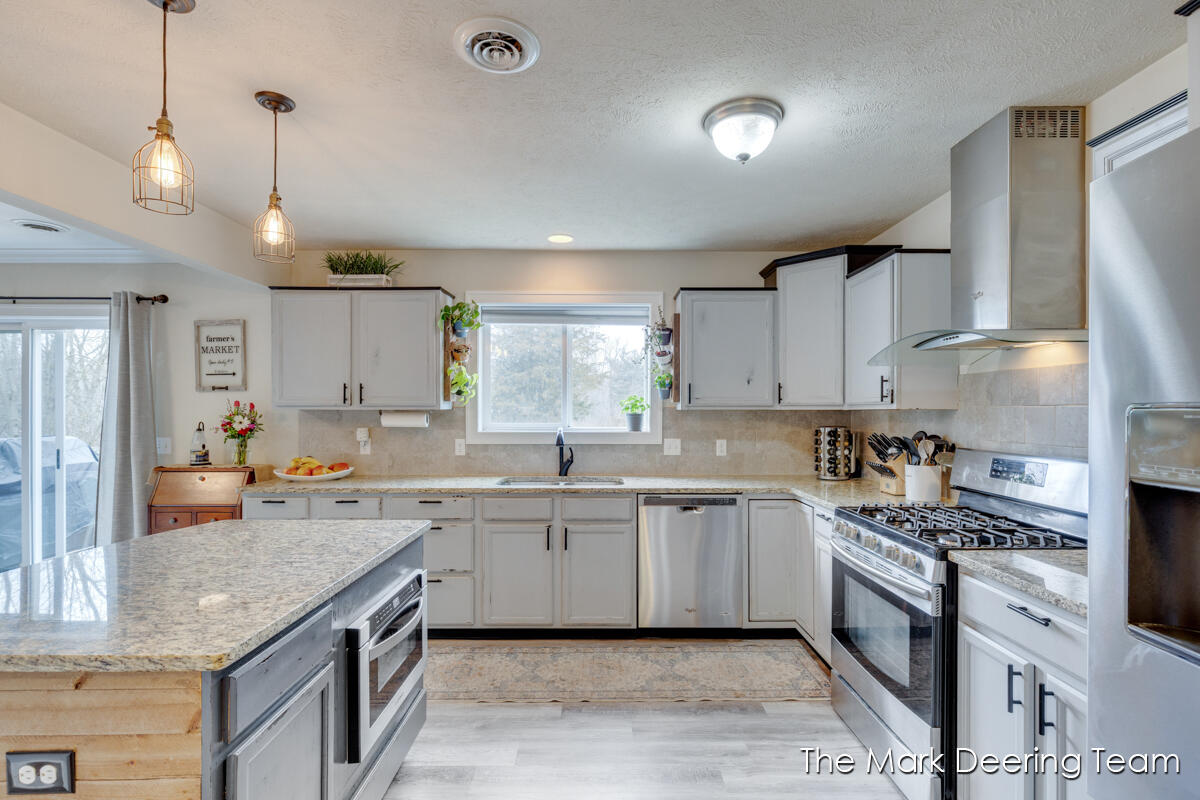 8471 45th Street, Ada, MI, 49301-9254