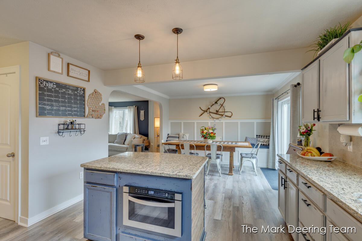 8471 45th Street, Ada, MI, 49301-9254