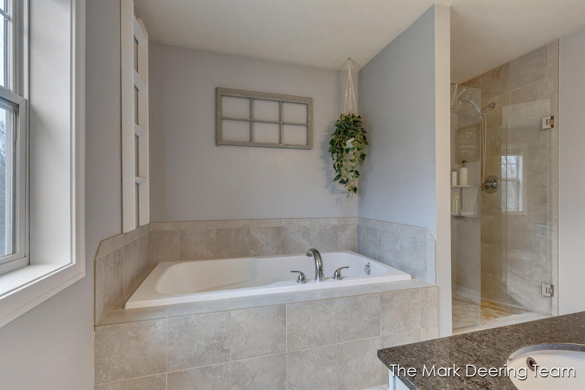 8471 45th Street, Ada, MI, 49301-9254