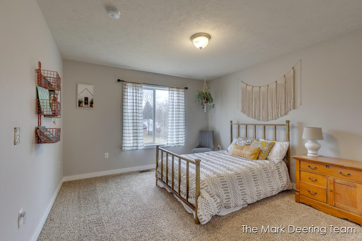 8471 45th Street, Ada, MI, 49301-9254