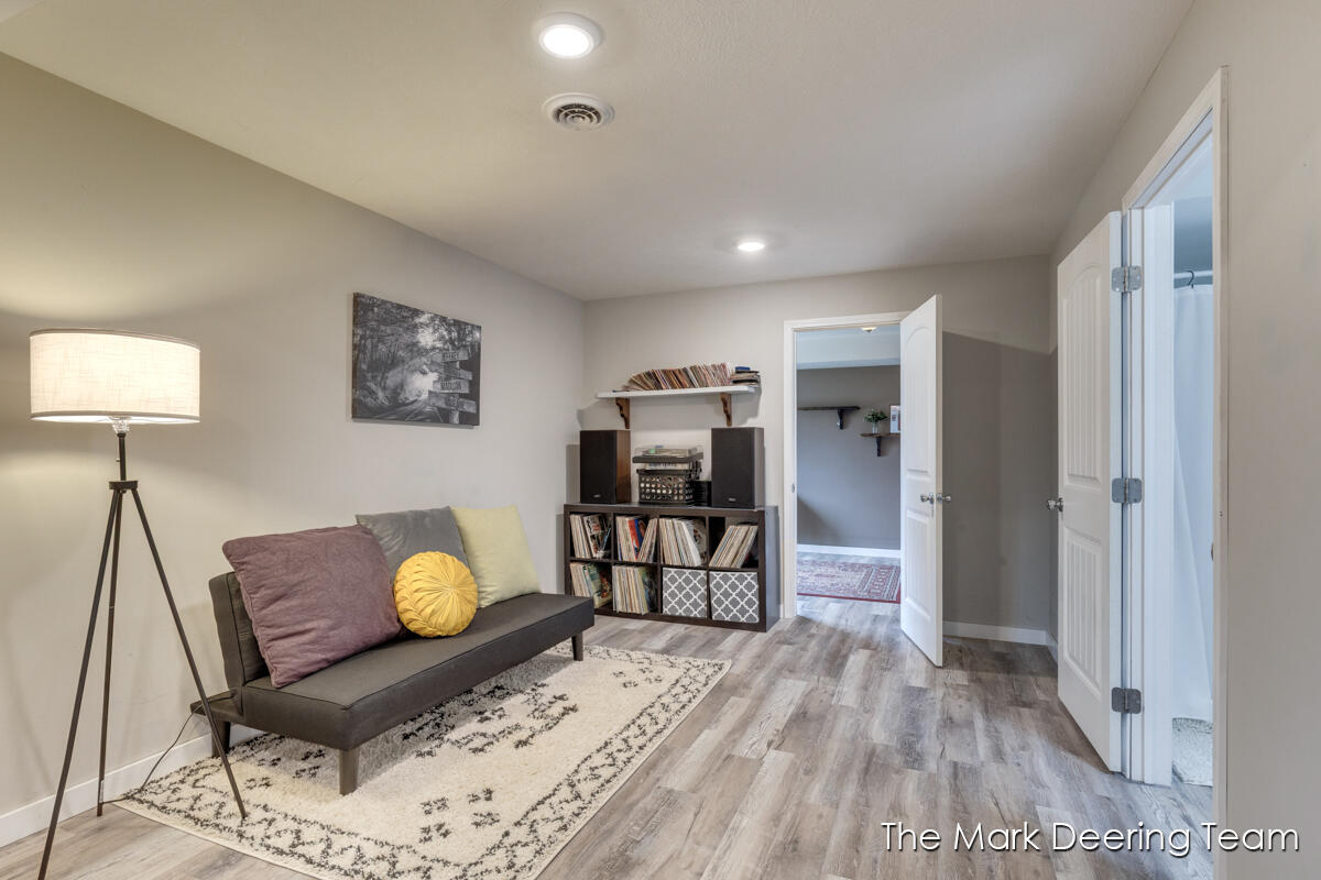 8471 45th Street, Ada, MI, 49301-9254