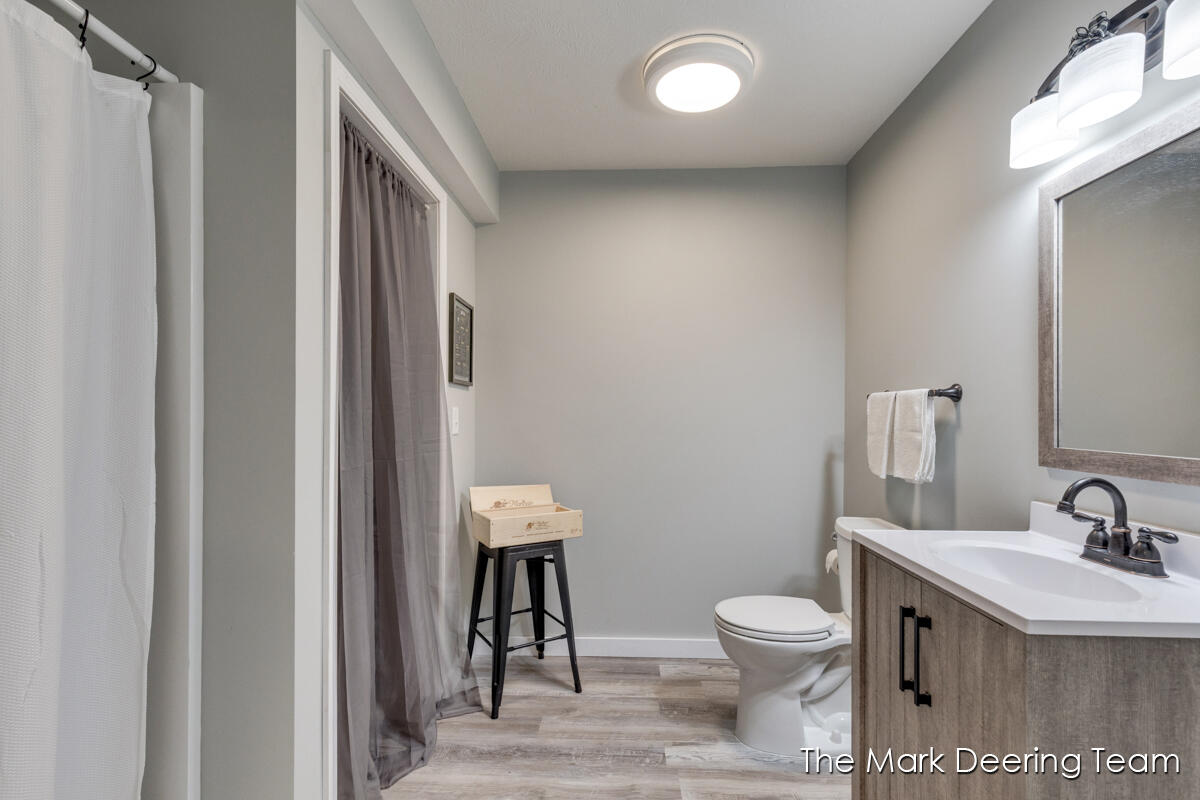 8471 45th Street, Ada, MI, 49301-9254