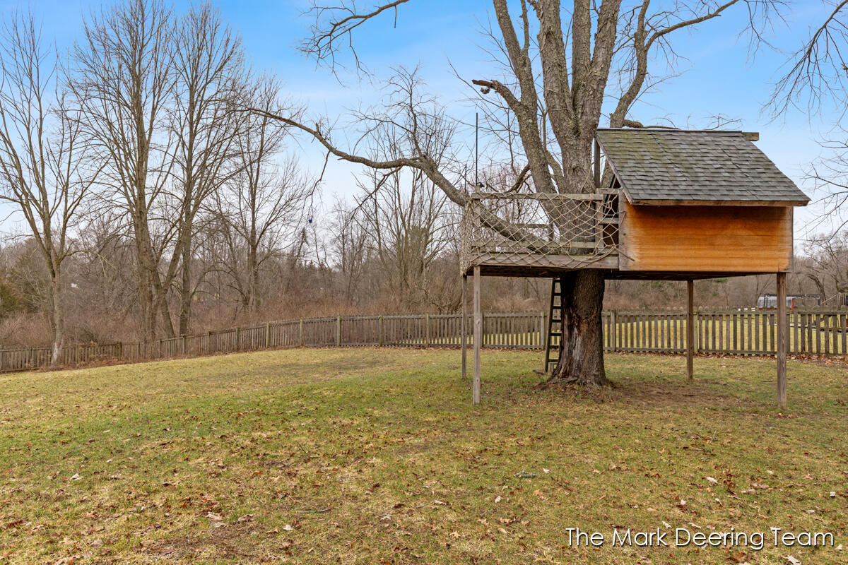 8471 45th Street, Ada, MI, 49301-9254