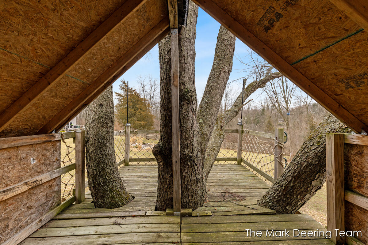 8471 45th Street, Ada, MI, 49301-9254