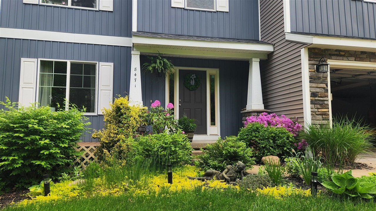 8471 45th Street, Ada, MI, 49301-9254