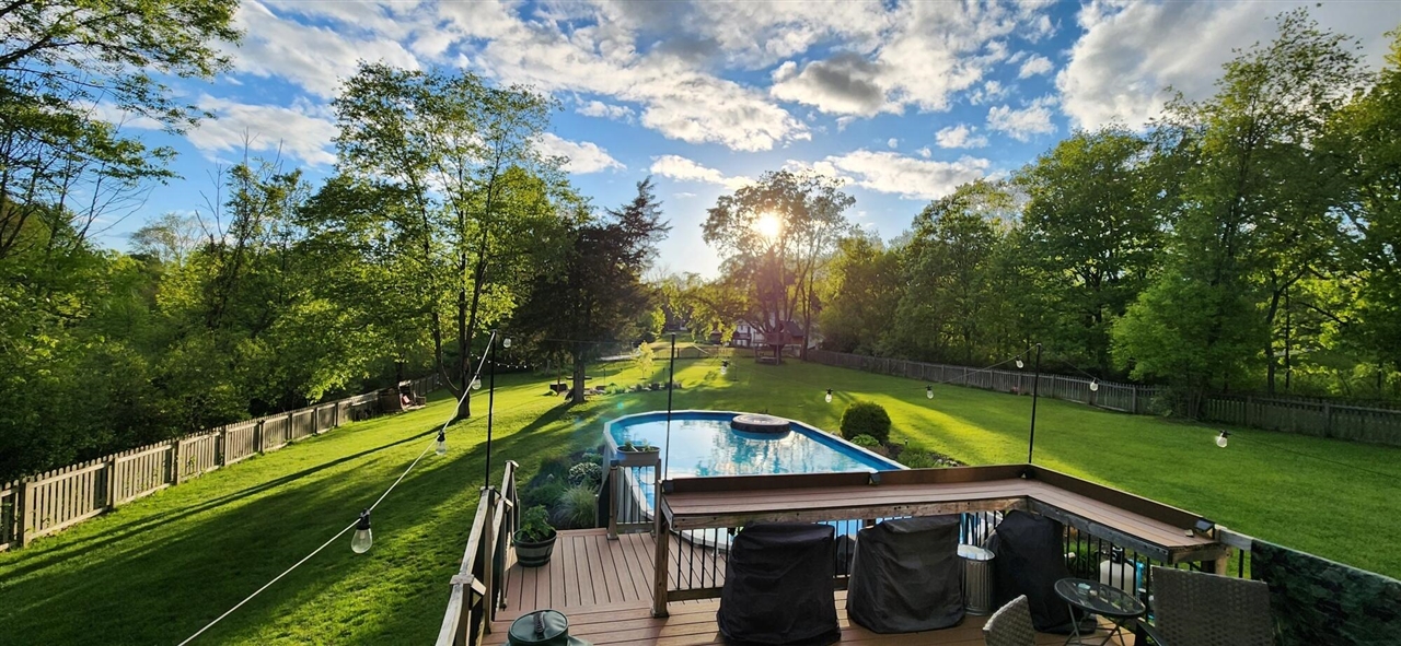 8471 45th Street, Ada, MI, 49301-9254