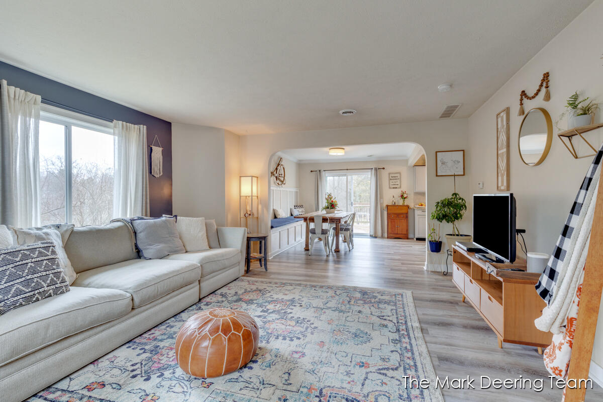 8471 45th Street, Ada, MI, 49301-9254