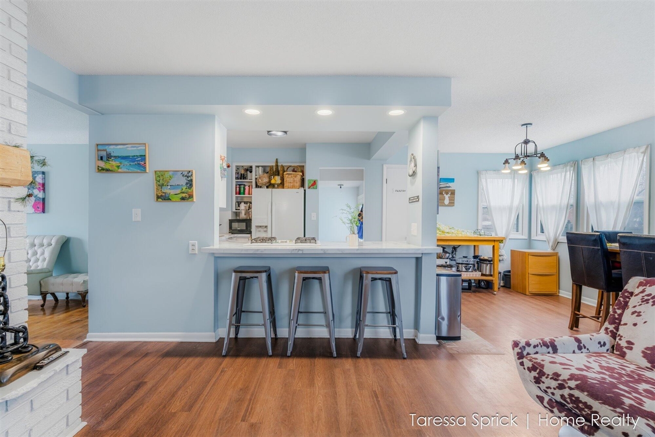 112 Cambridge Avenue, Holland, MI, 49423